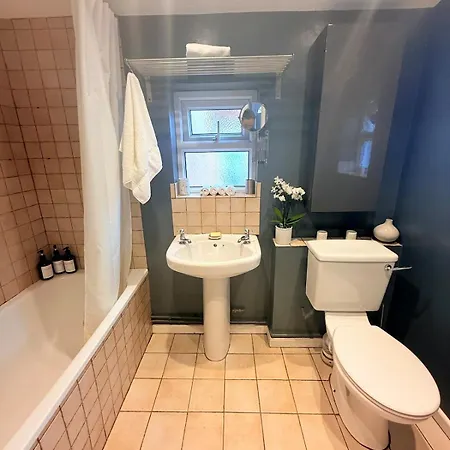 Boho-chic Retreat * Bristol