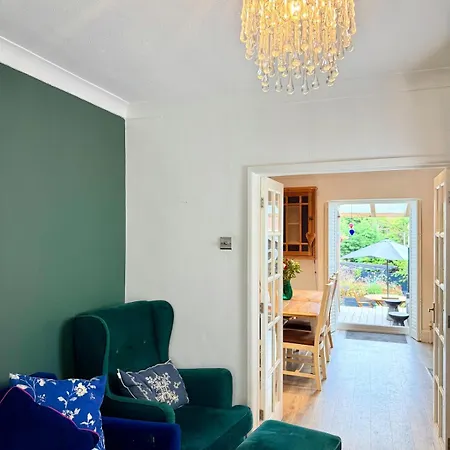 Boho-chic Retreat Будинок відпочинку